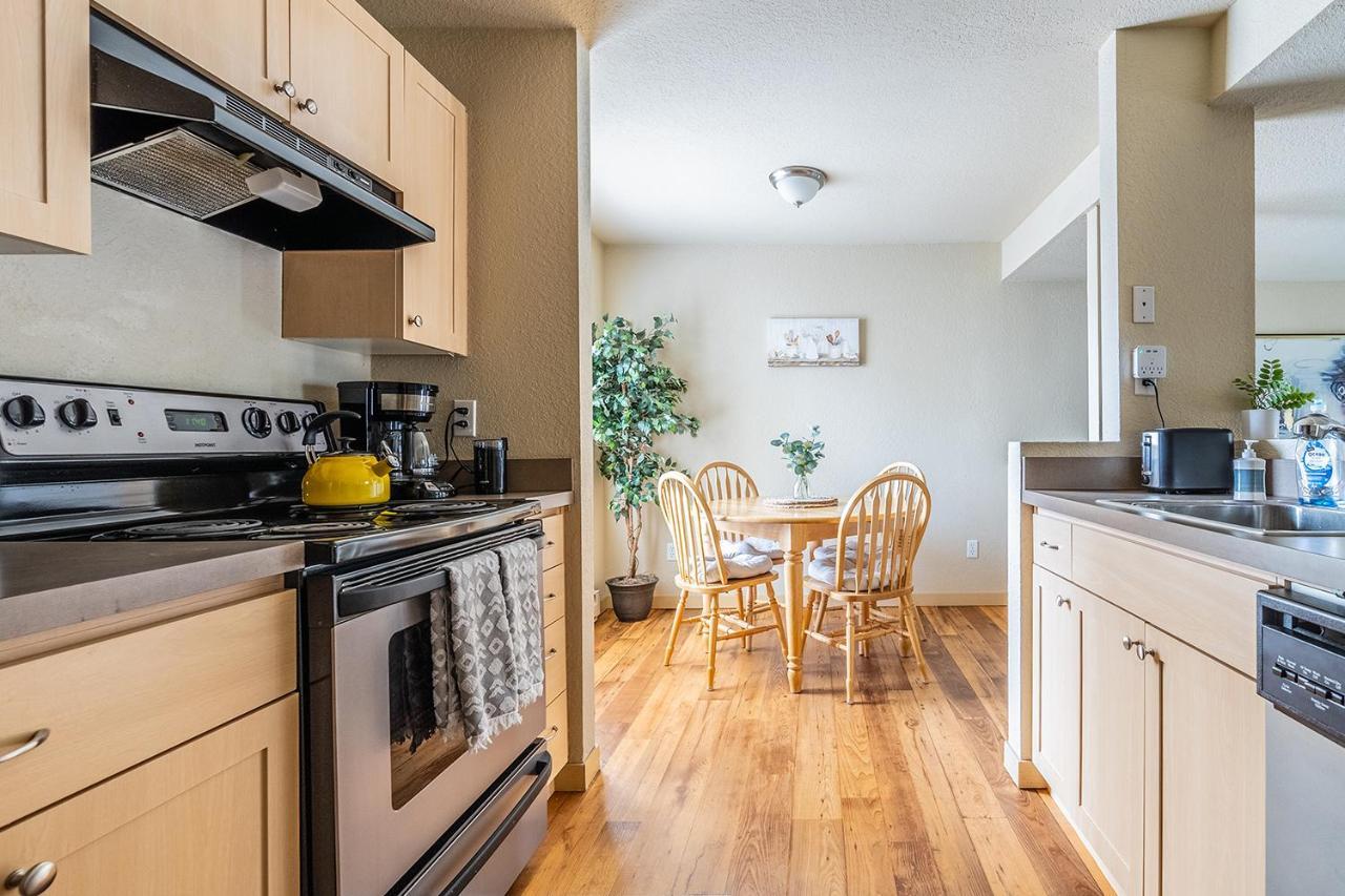 Apartment Beautiful And Cozy One Bedroom -wifi, Bbq, Patio, Dog Park, Close To Greenlake And Northgate Seattle